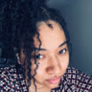 Meet your Posher, Briana